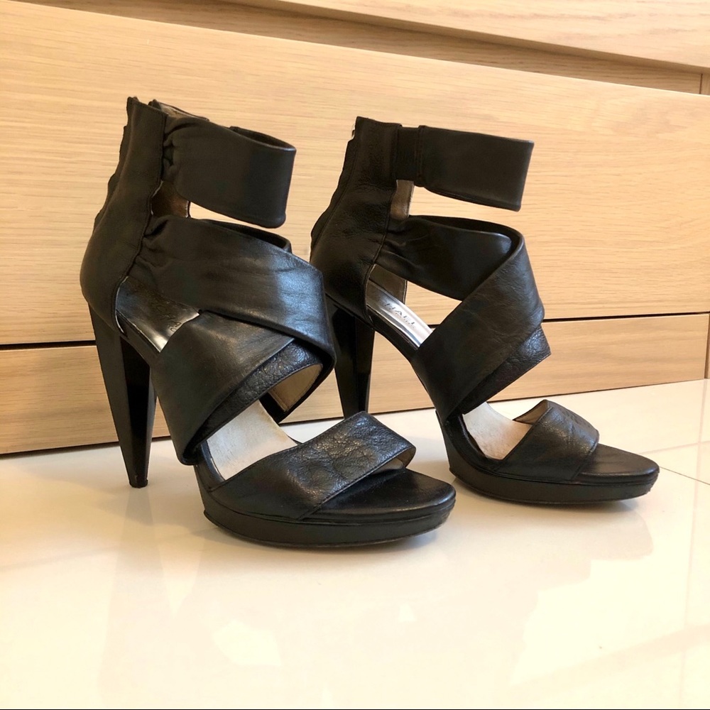 SOLD - Michael Kors - Black Heels